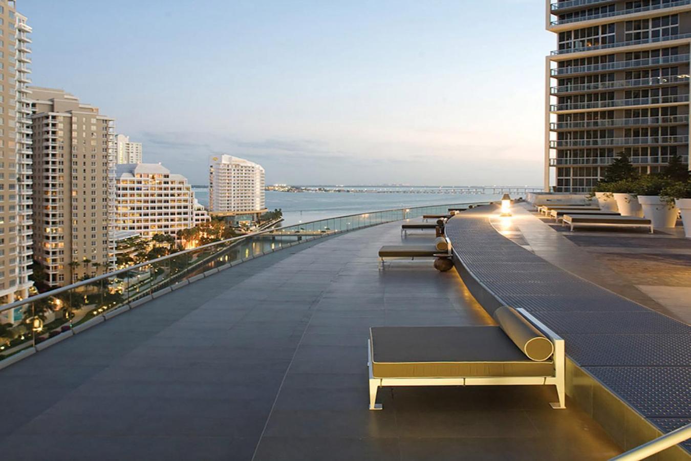Luxurious Condo At Icon With Views Miami Eksteriør billede
