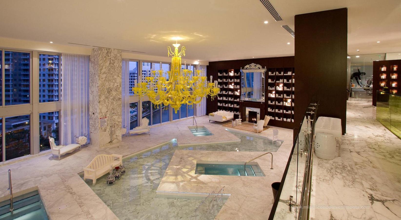 Luxurious Condo At Icon With Views Miami Eksteriør billede
