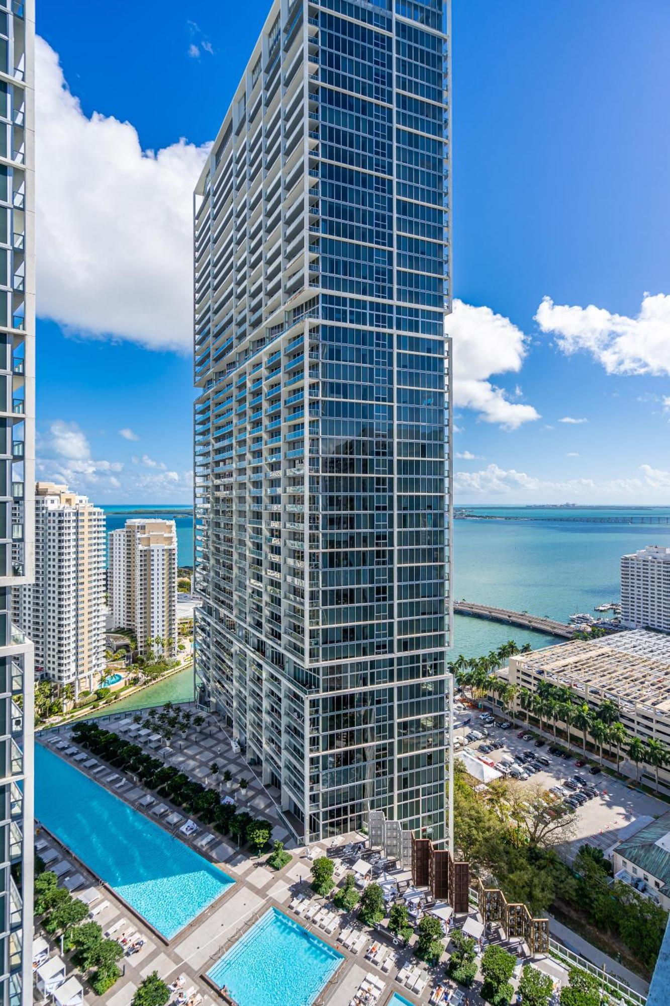 Luxurious Condo At Icon With Views Miami Eksteriør billede