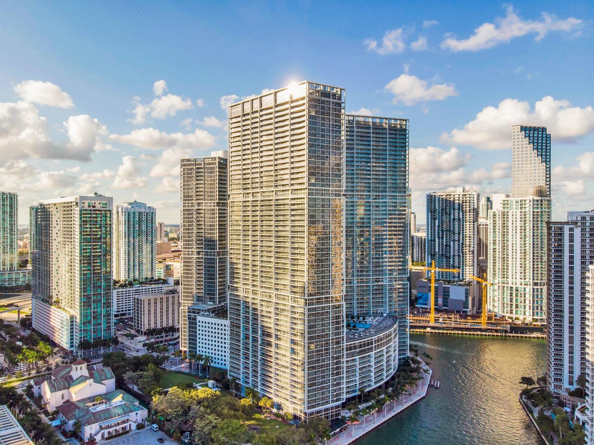 Luxurious Condo At Icon With Views Miami Eksteriør billede