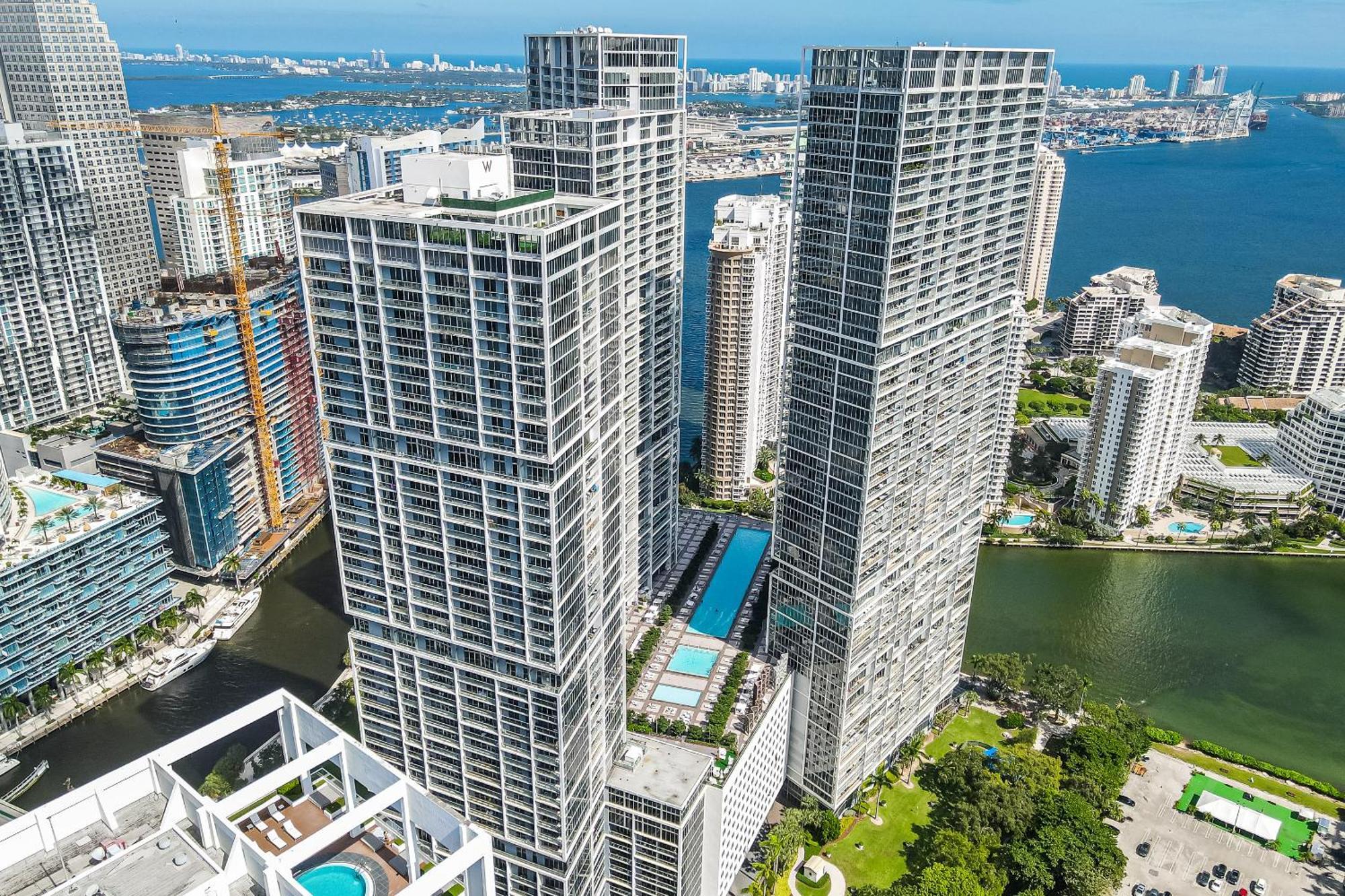Luxurious Condo At Icon With Views Miami Eksteriør billede